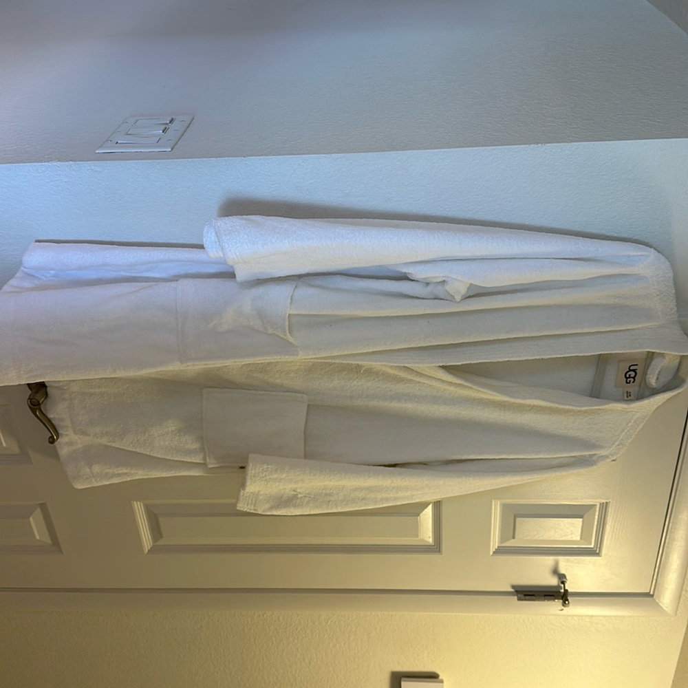 Ugg robe